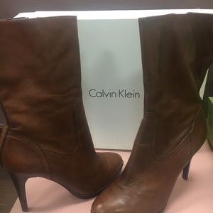 Mid calf heeled brown boots